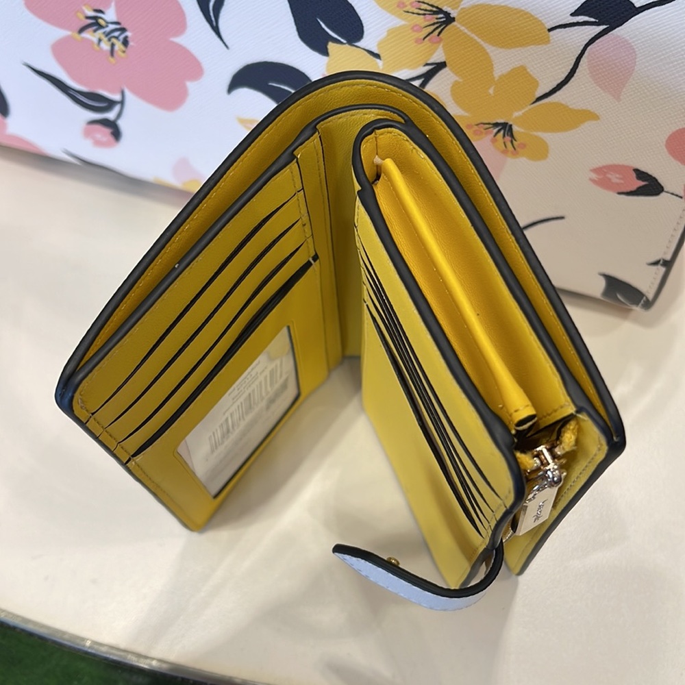Kate Spade Staci Bee Medium Compact Bifold Wallet Bees Printed Parchment - Picture 8 of 16